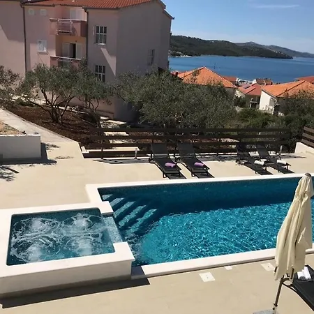 In Okrug Gornji With Sea View, Balcony, Air Conditioning, Wifi 5048-2 Apartment *